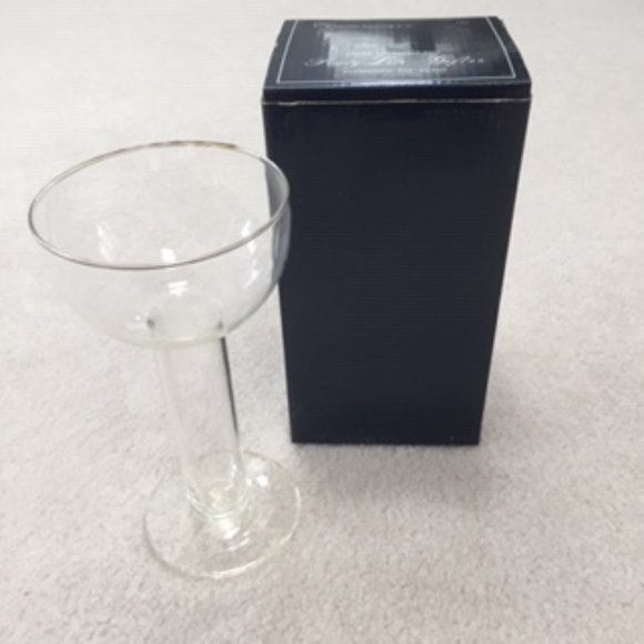 PartyLite ~ Set of 2 ~ 8" Waterfall Glass Candle Holders New in Box ~ Vi… - Picture 5 of 6